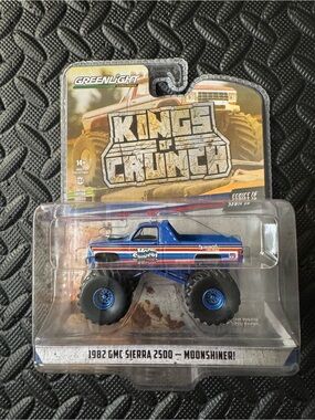 Greenlight King of Crunch 1982 GMC Sierra 2500 Monstertruck